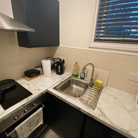 Small Single Room Walking Distance To Hove Station מראה חיצוני תמונה