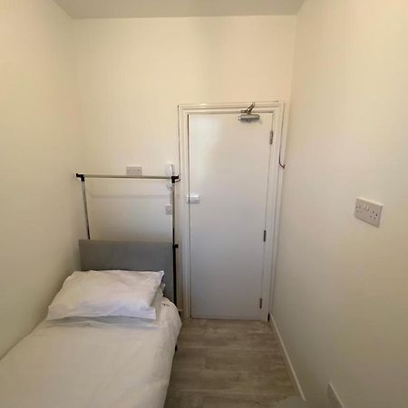Small Single Room Walking Distance To Hove Station מראה חיצוני תמונה