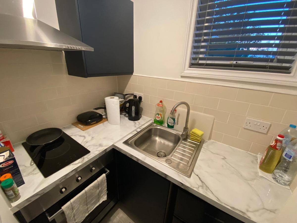 Small Single Room Walking Distance To Hove Station מראה חיצוני תמונה