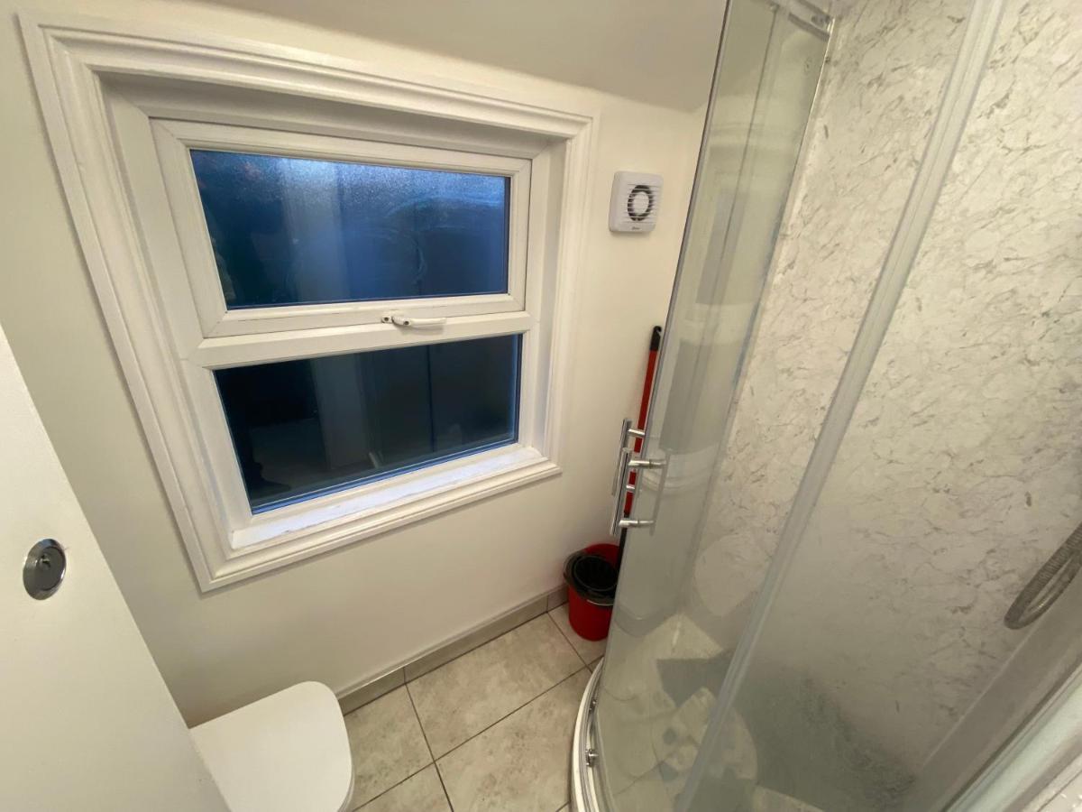 Small Single Room Walking Distance To Hove Station מראה חיצוני תמונה